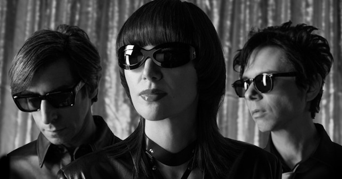 Yeah Yeah Yeahs Music Tunefind Yeah Yeah Yeahs Music Tunefind