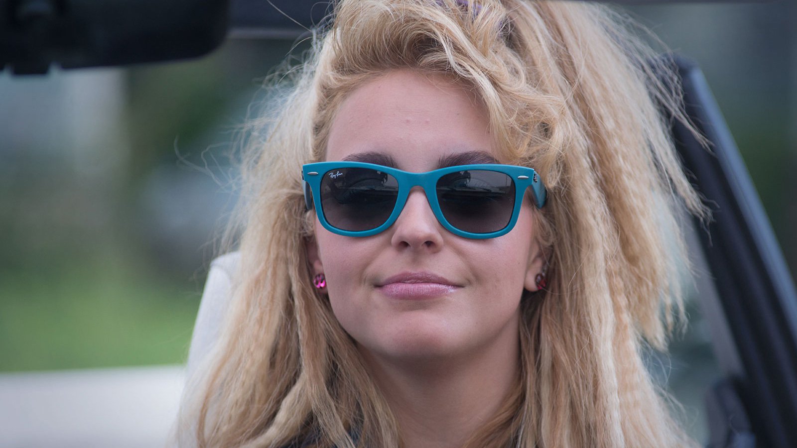 S1E1 Pilot Red Oaks Soundtrack Tunefind